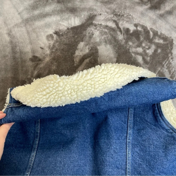 Sheplers Shearling Lined Denim Vest Womens large - Picture 5 of 8